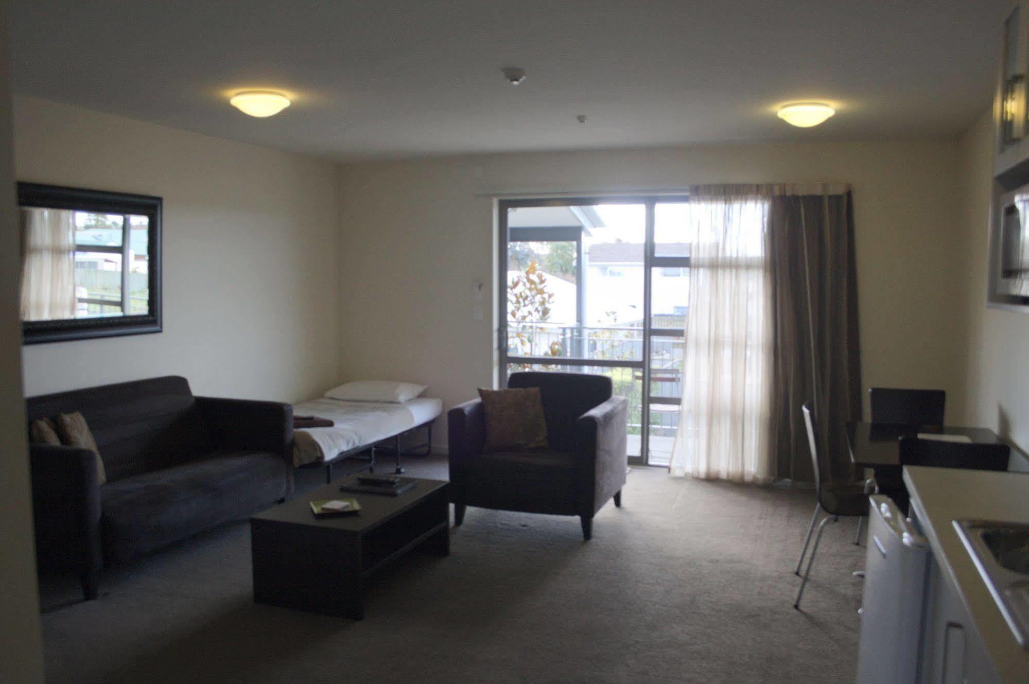 Pegasus Gateway Motels & Apartments Rangiora Eksteriør billede