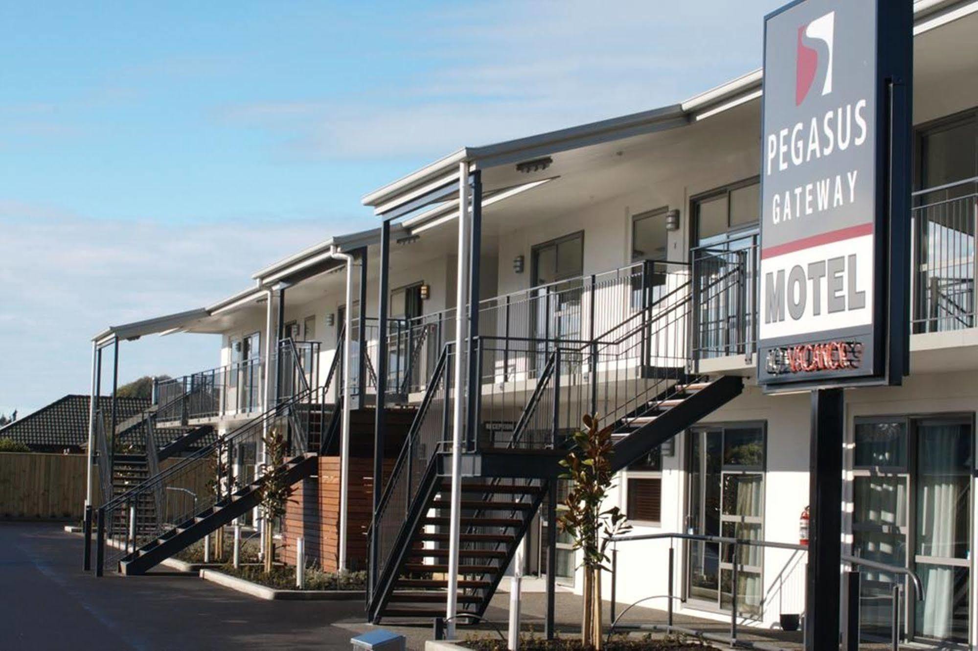 Pegasus Gateway Motels & Apartments Rangiora Eksteriør billede