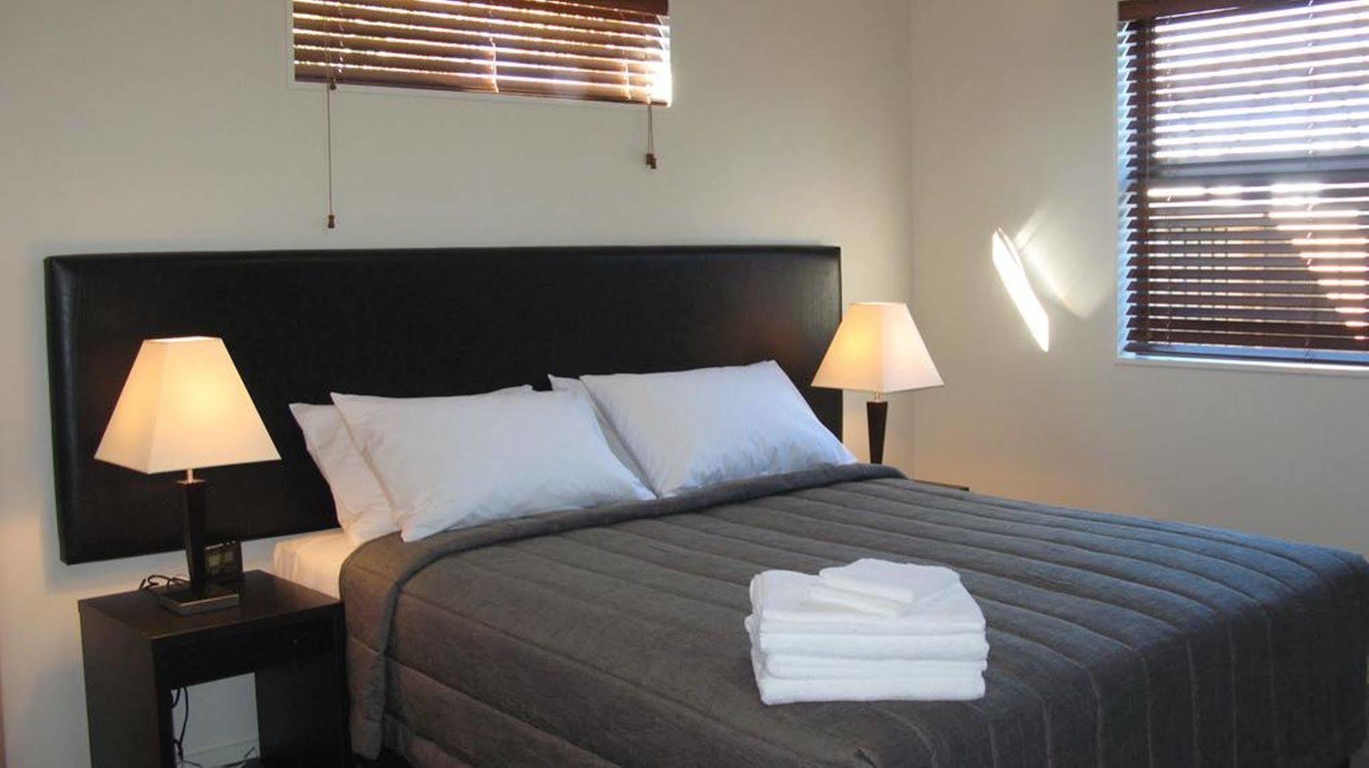 Pegasus Gateway Motels & Apartments Rangiora Eksteriør billede